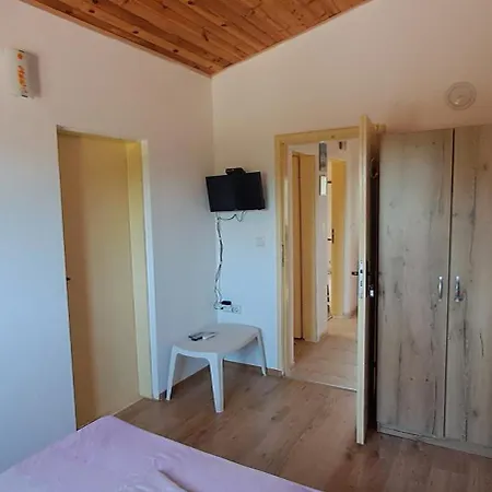 House Krapets Semesterbostad *